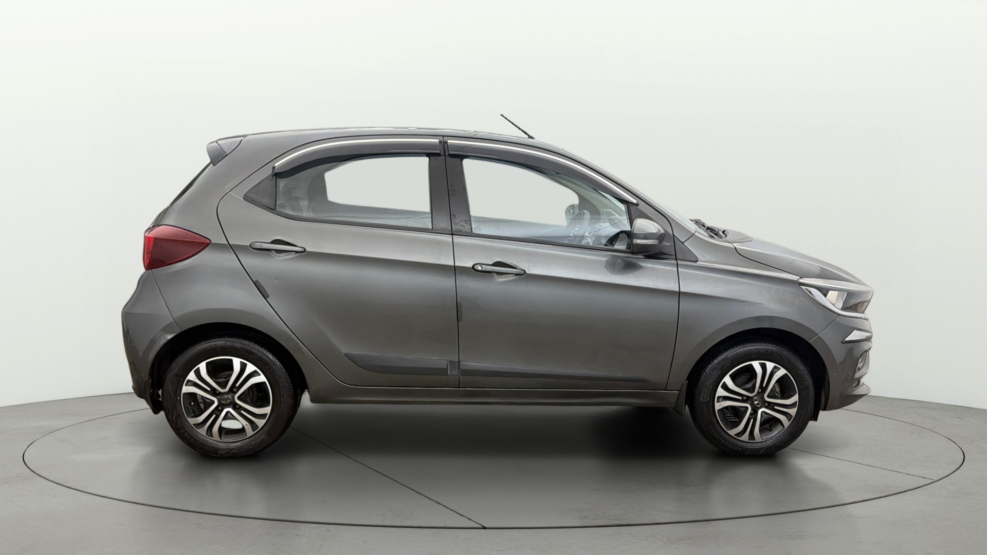View 2021 Tata Tiago Revotorq XB Image 26 Used 2021 Tata Tiago Revotorq XB Image 26