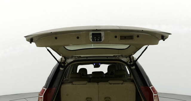 View Mahindra XUV500 Image 17 Used Mahindra XUV500 Image 17