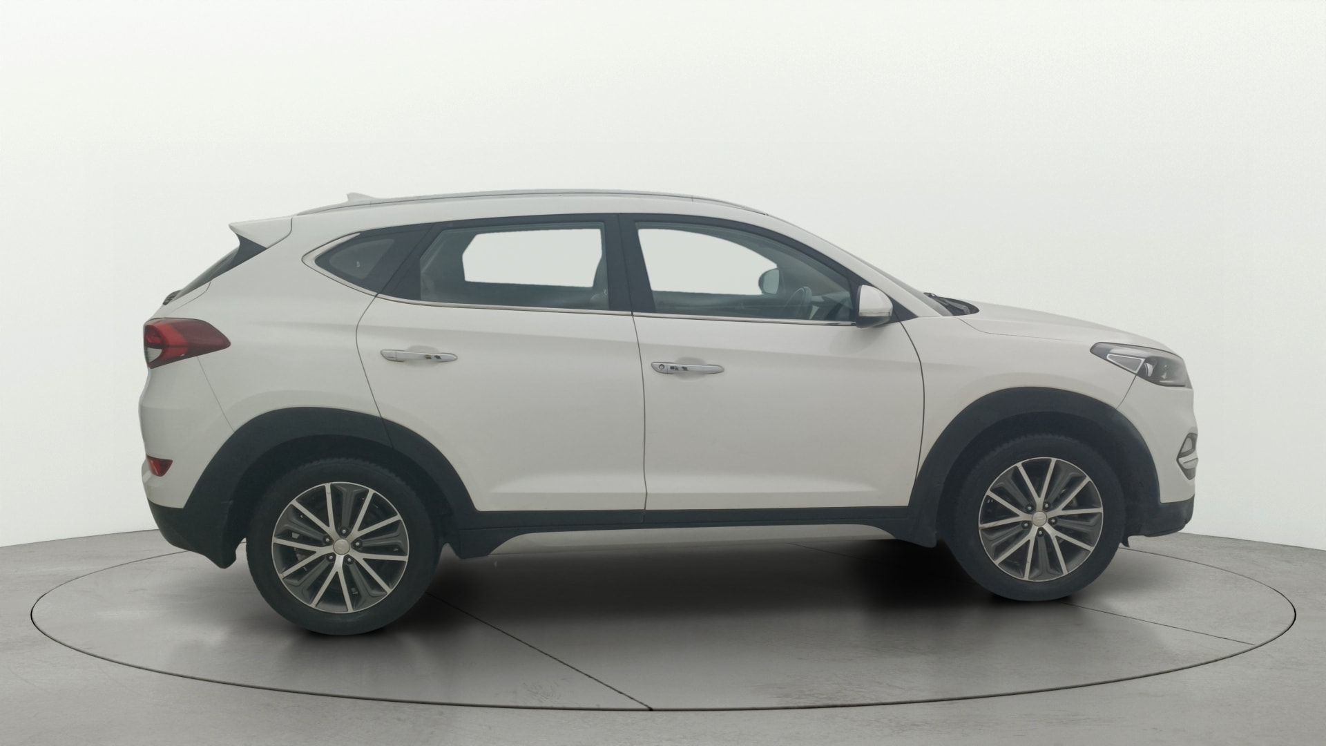 View 2018 Hyundai Tucson R 2.0 6-Speed Automatic GL BS IV Image 28 Used 2018 Hyundai Tucson R 2.0 6-Speed Automatic GL BS IV Image 28