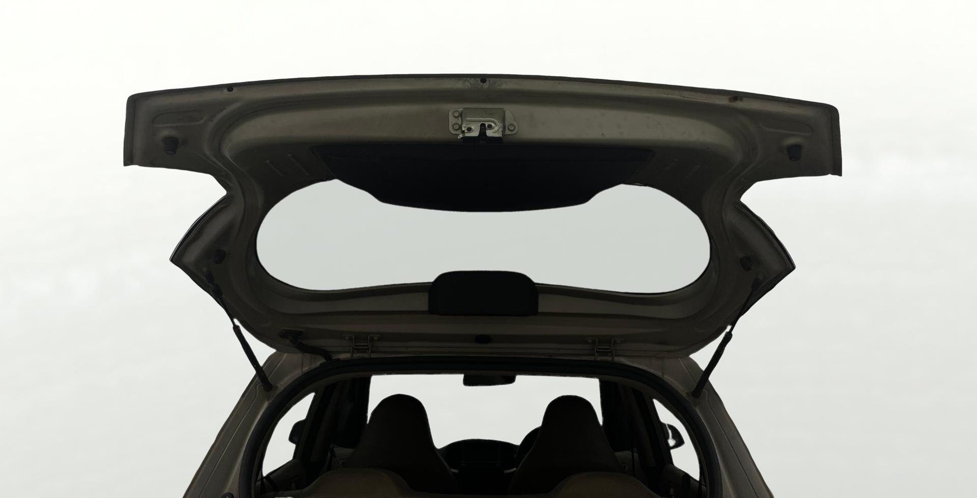 View 2020 Hyundai New Santro D-Lite Petrol Image 16 Used 2020 Hyundai New Santro D-Lite Petrol Image 16