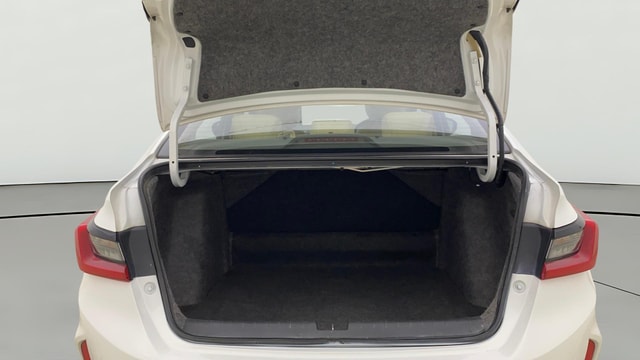 View Honda City ZX Image 40 Used Honda City ZX Image 40
