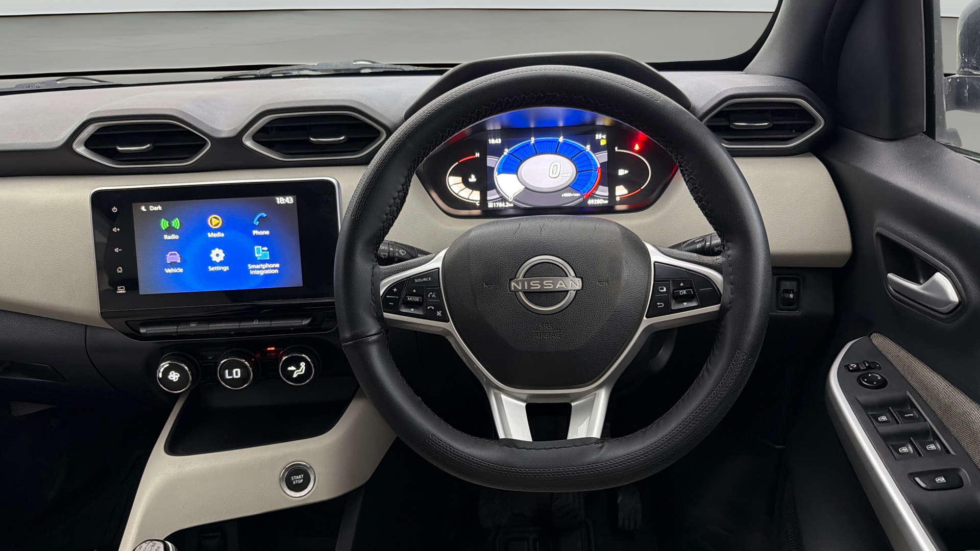 View 2021 Nissan Magnite XV Image 20 Used 2021 Nissan Magnite XV Image 20