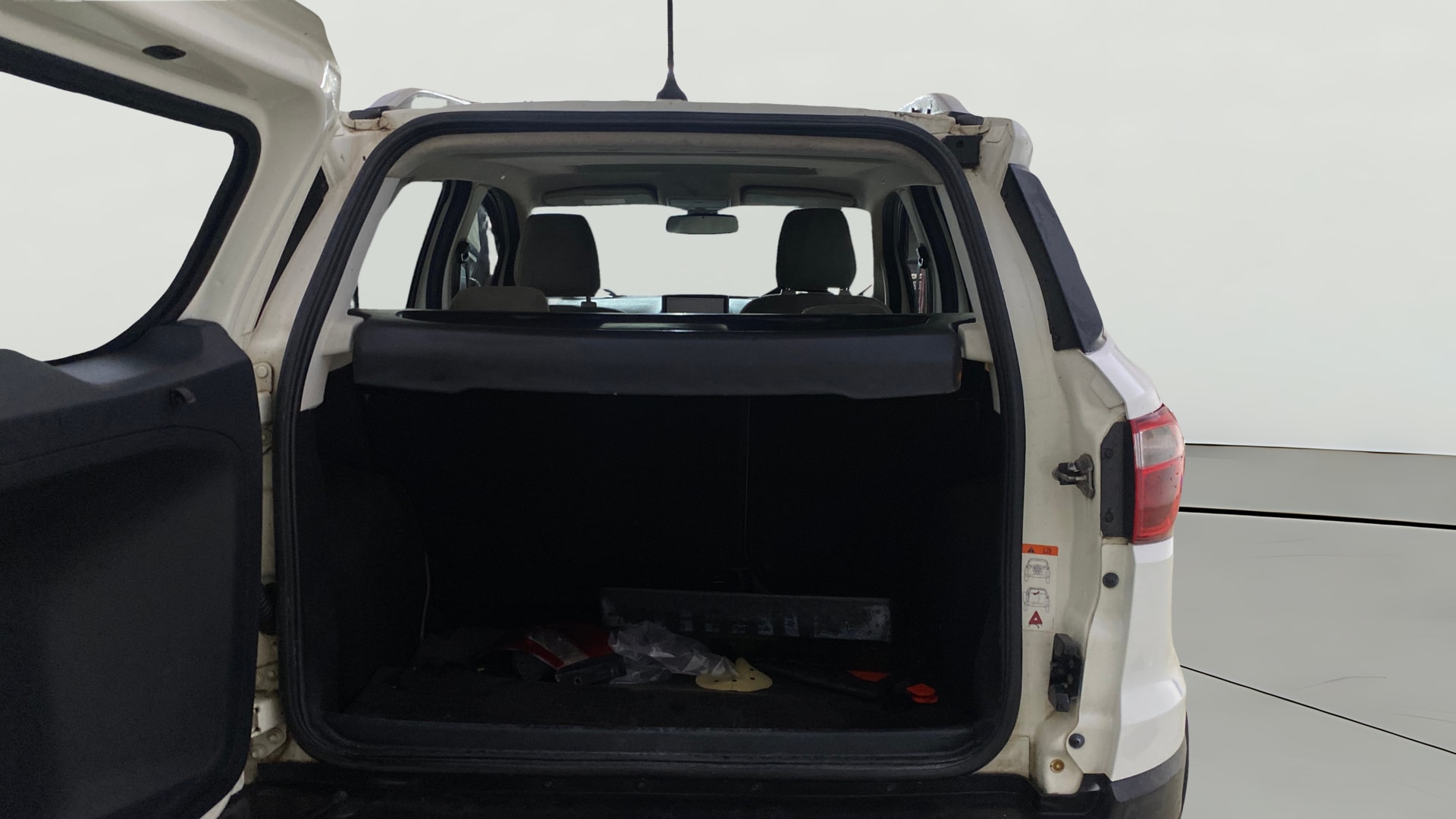 View 2021 Ford EcoSport 1.5 TDCi Diesel Ambiente BS IV Image 39 Used 2021 Ford EcoSport 1.5 TDCi Diesel Ambiente BS IV Image 39