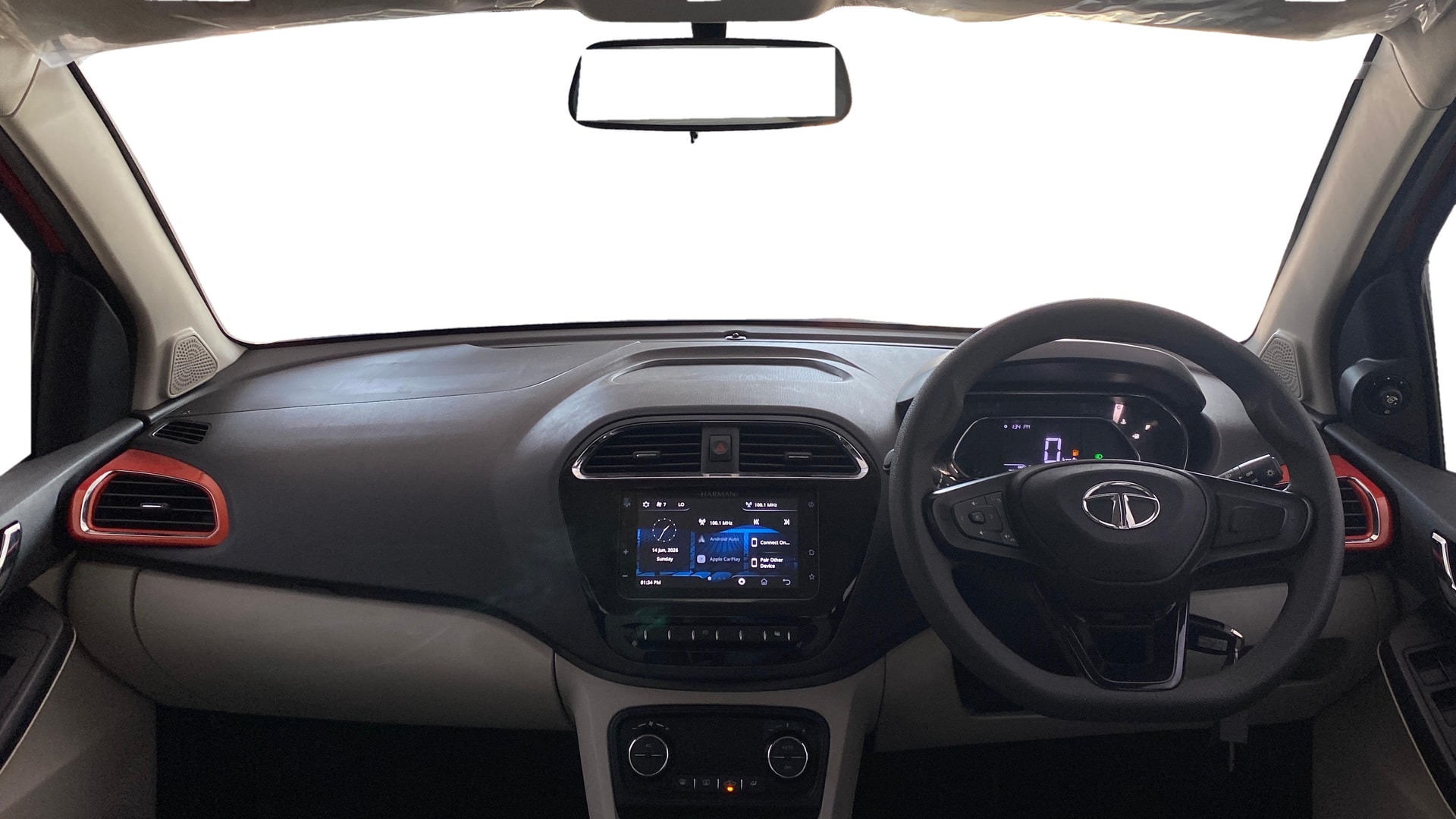 View 2022 Tata Tiago Revotorq XB Image 15 Used 2022 Tata Tiago Revotorq XB Image 15