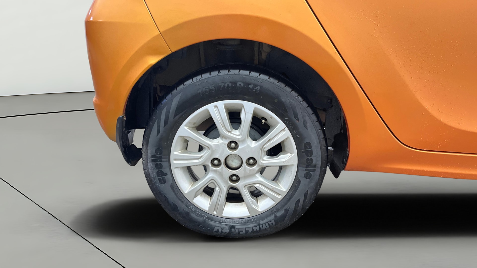 View 2017 Tata Tiago Revotorq XB Image 23 Used 2017 Tata Tiago Revotorq XB Image 23