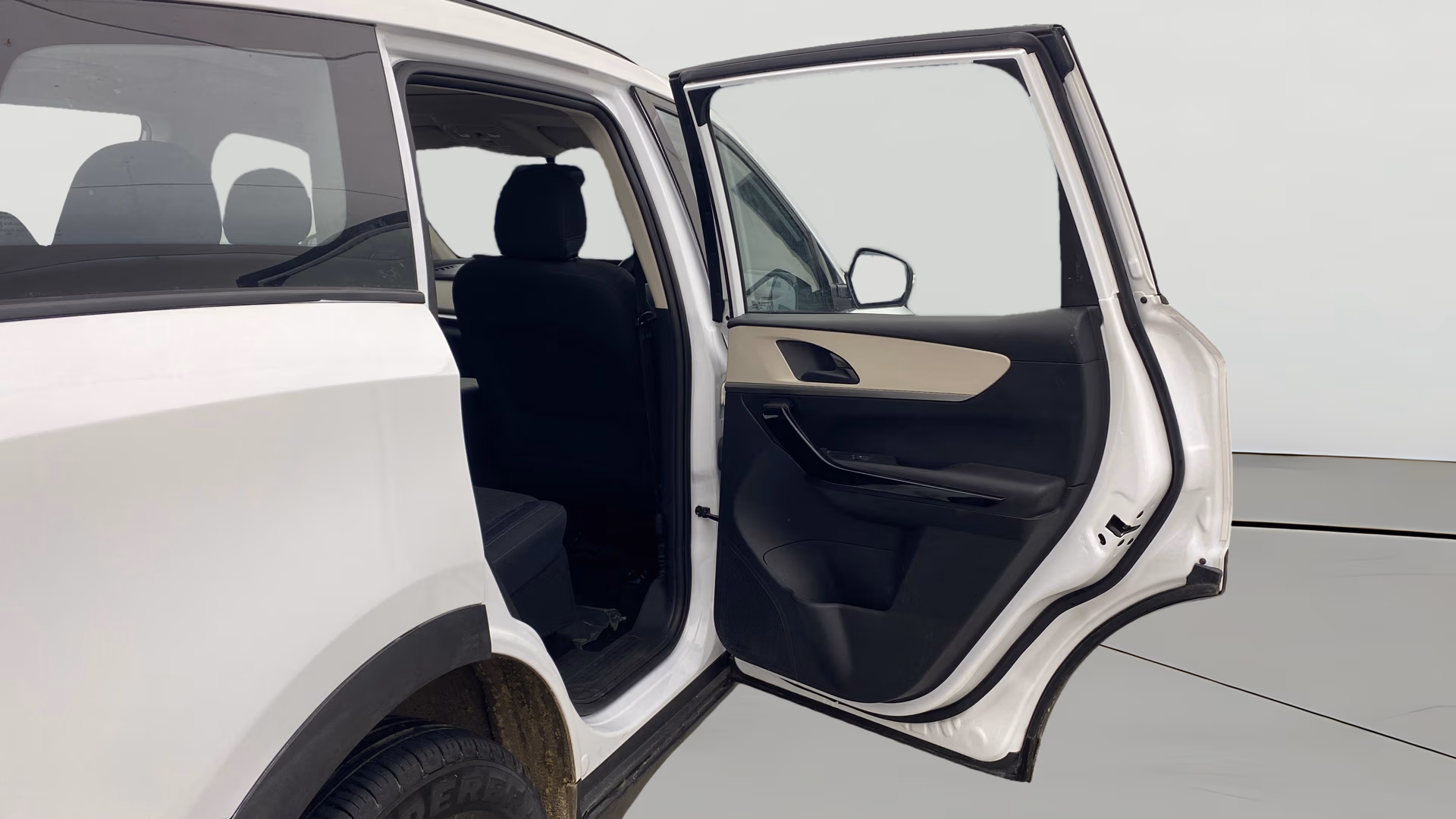 Used 2024 Mahindra XUV700 Used 2024 Mahindra XUV700