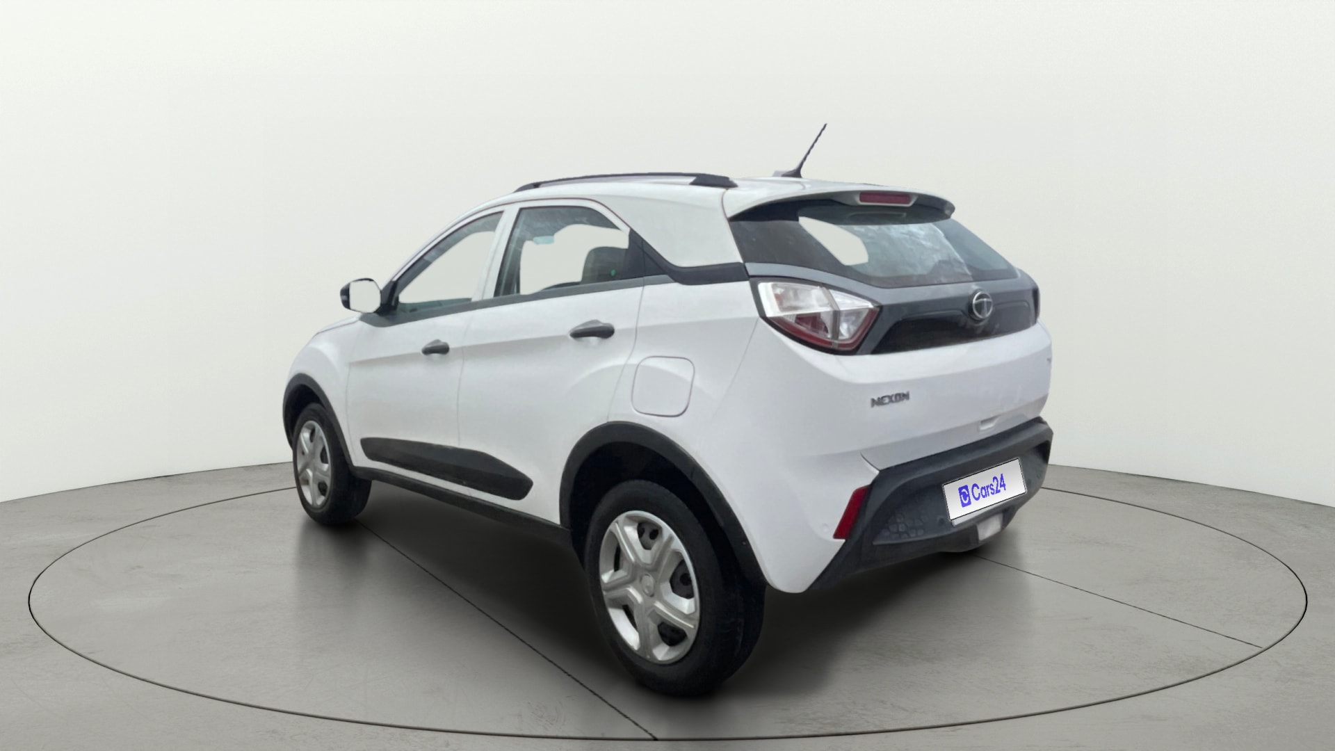 View 2019 Tata Nexon Revotron XM Image 2 Used 2019 Tata Nexon Revotron XM Image 2