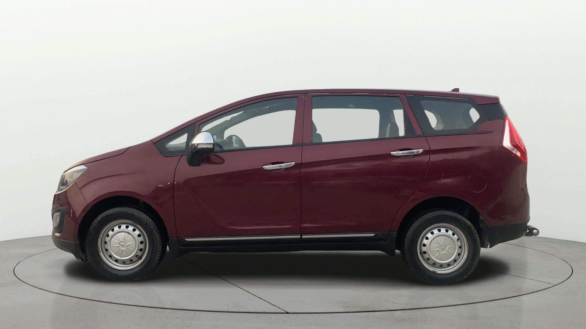 View 2019 Mahindra Marazzo M2 7-Seater Image 5 Used 2019 Mahindra Marazzo M2 7-Seater Image 5