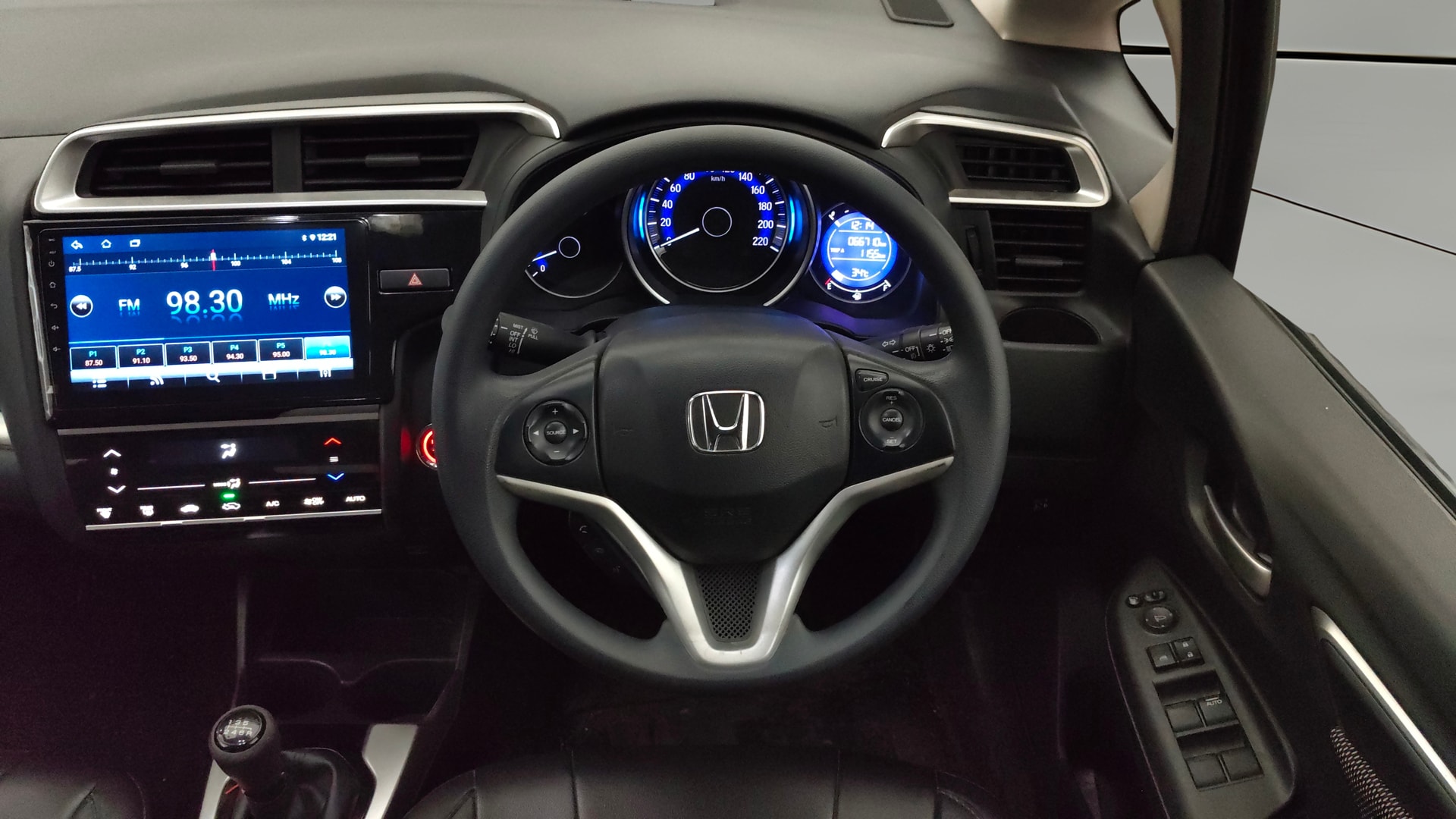 View 2018 Honda WR-V S MT Diesel Edge Edition Image 13 Used 2018 Honda WR-V S MT Diesel Edge Edition Image 13