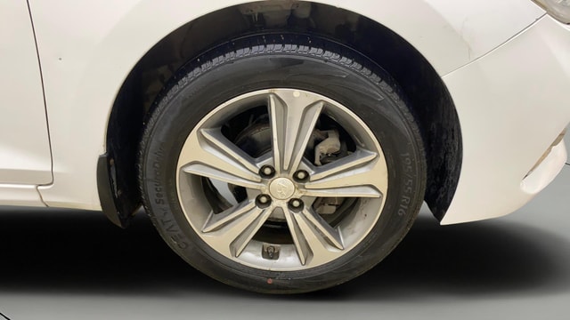 View Hyundai Verna Image 43 Used Hyundai Verna Image 43
