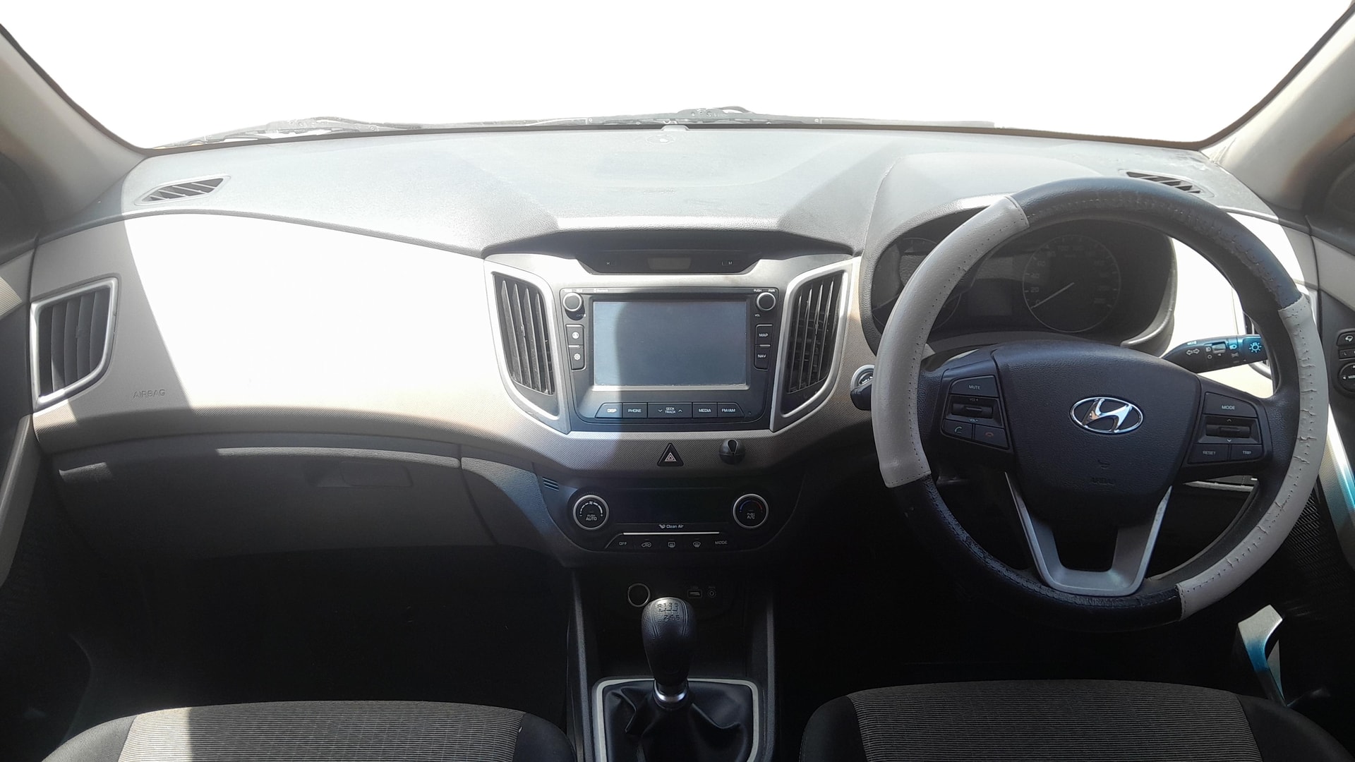 View 2016 Hyundai Creta 1.6 SX Plus Petrol Image 30 Used 2016 Hyundai Creta 1.6 SX Plus Petrol Image 30