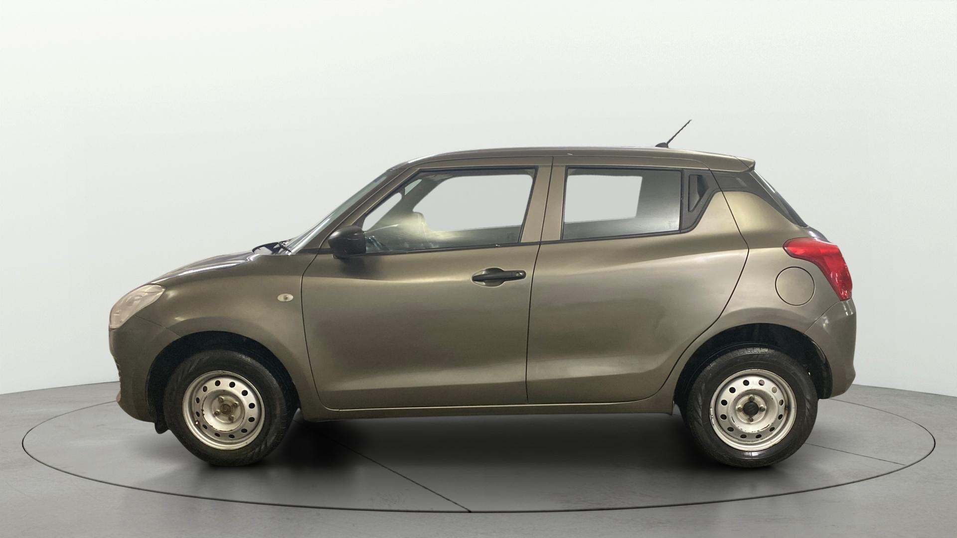 View 2023 Maruti Suzuki 1000 Base Variant Image 5 Used 2023 Maruti Suzuki 1000 Base Variant Image 5