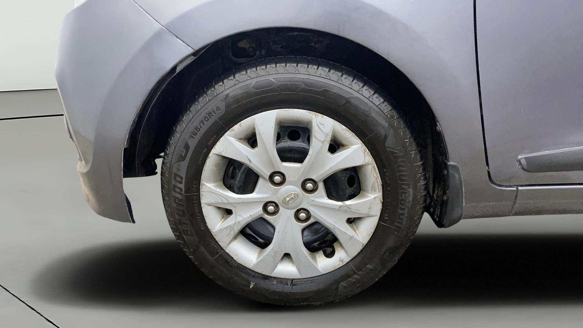 View 2016 Hyundai Grand i10 Sportz 1.2 Kappa Image 27 Used 2016 Hyundai Grand i10 Sportz 1.2 Kappa Image 27