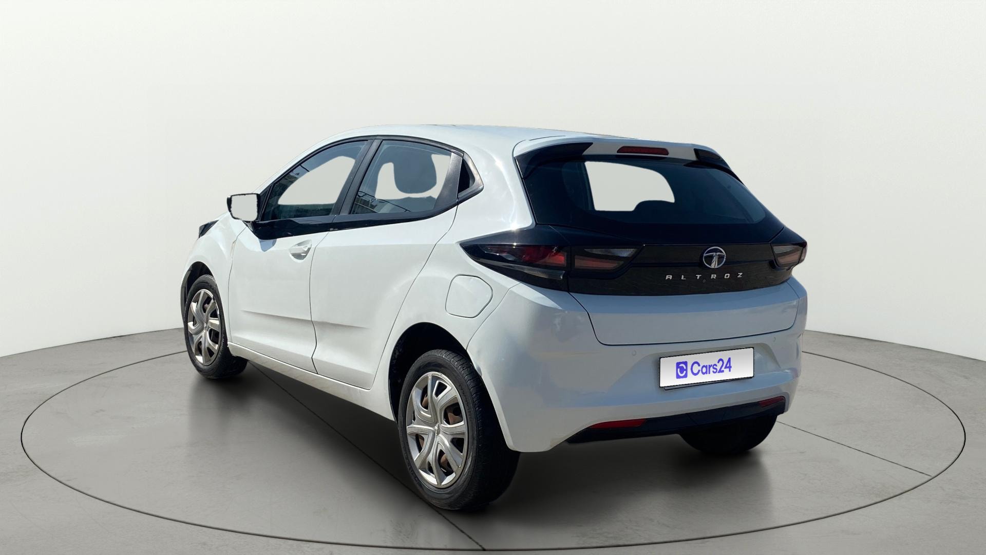 View 2020 Tata Altroz XT Petrol Image 2 Used 2020 Tata Altroz XT Petrol Image 2