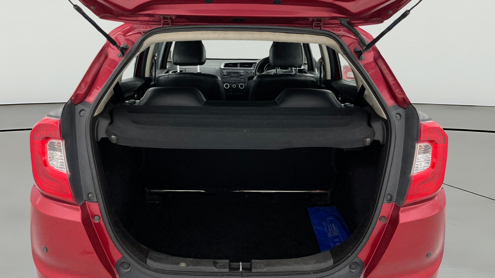 View 2018 Honda WR-V S MT Diesel Edge Edition Image 38 Used 2018 Honda WR-V S MT Diesel Edge Edition Image 38
