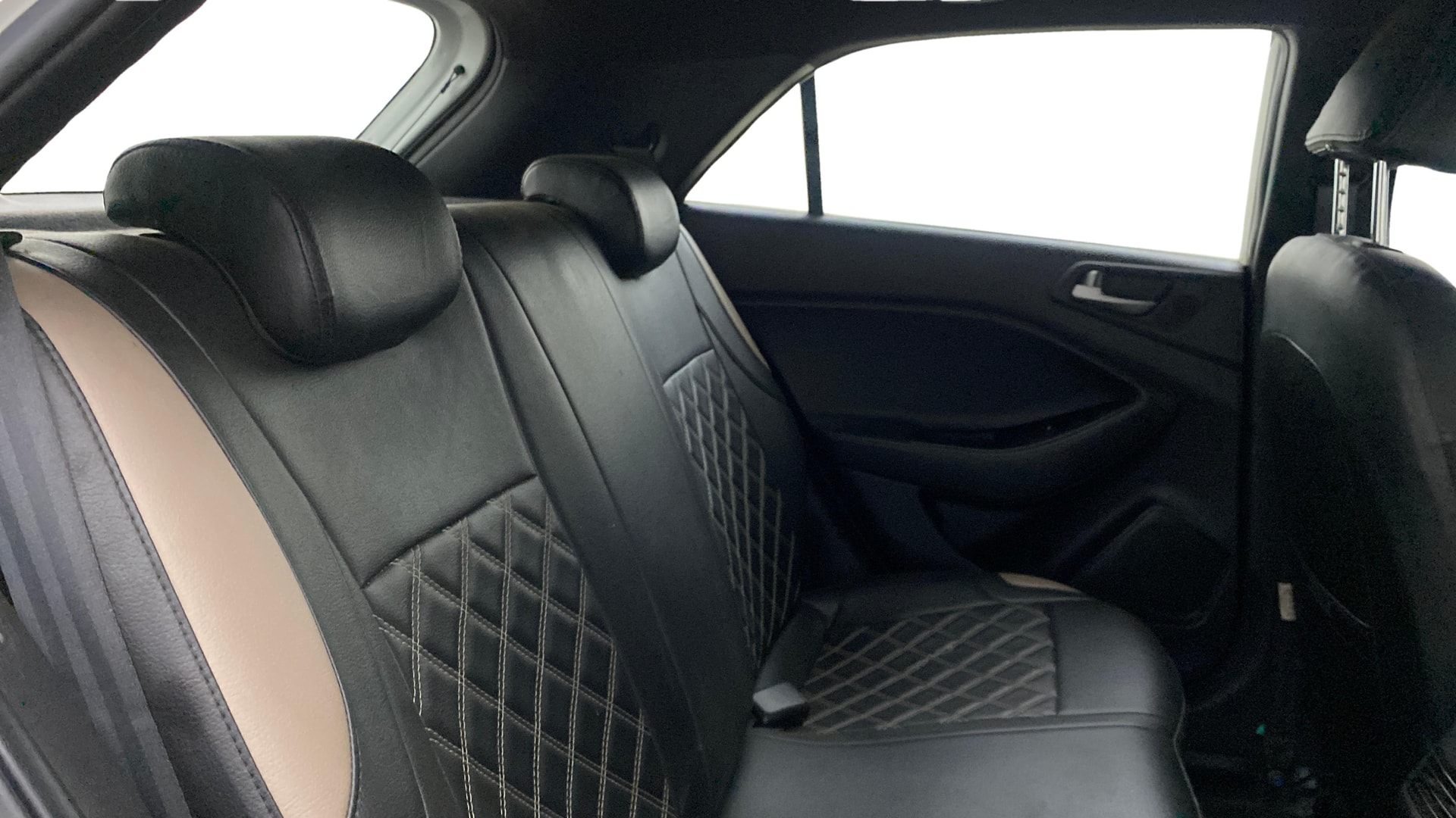 View 2019 Hyundai i20 Active 1.2 SX Image 29 Used 2019 Hyundai i20 Active 1.2 SX Image 29