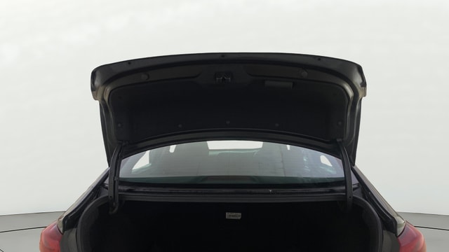 View Hyundai Elantra Image 16 Used Hyundai Elantra Image 16