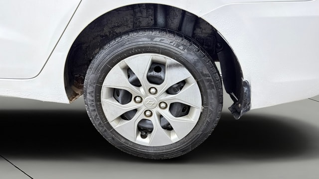 View Hyundai Xcent Image 11 Used Hyundai Xcent Image 11