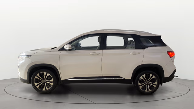 View MG Hector Image 27 Used MG Hector Image 27