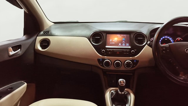 View Hyundai Xcent Image 17 Used Hyundai Xcent Image 17