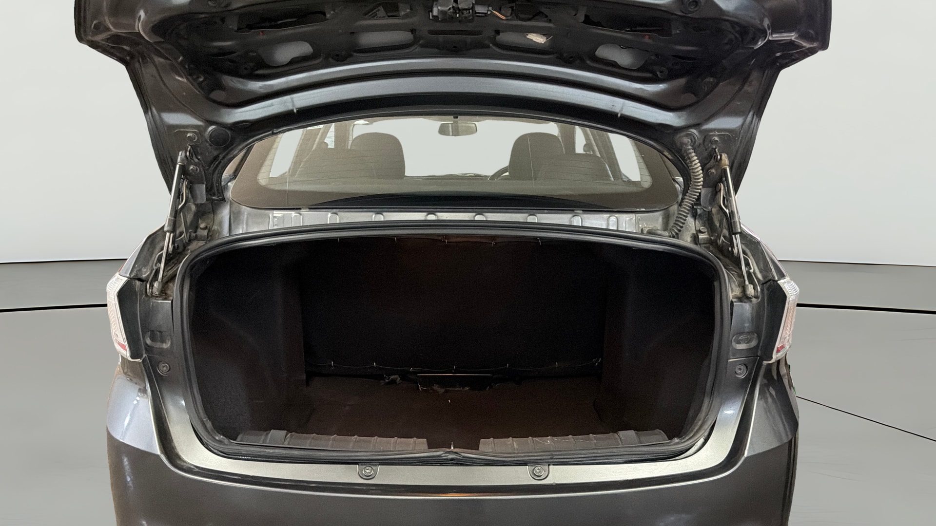 View 2021 Tata Tigor XE Diesel Image 39 Used 2021 Tata Tigor XE Diesel Image 39