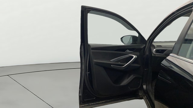 View MG Hector Image 31 Used MG Hector Image 31