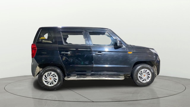 View Mahindra TUV300 Image 8 Used Mahindra TUV300 Image 8