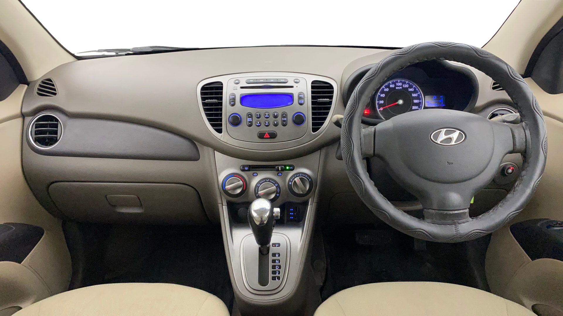 View 2013 Hyundai i10 1.2 Sportz AT Image 29 Used 2013 Hyundai i10 1.2 Sportz AT Image 29