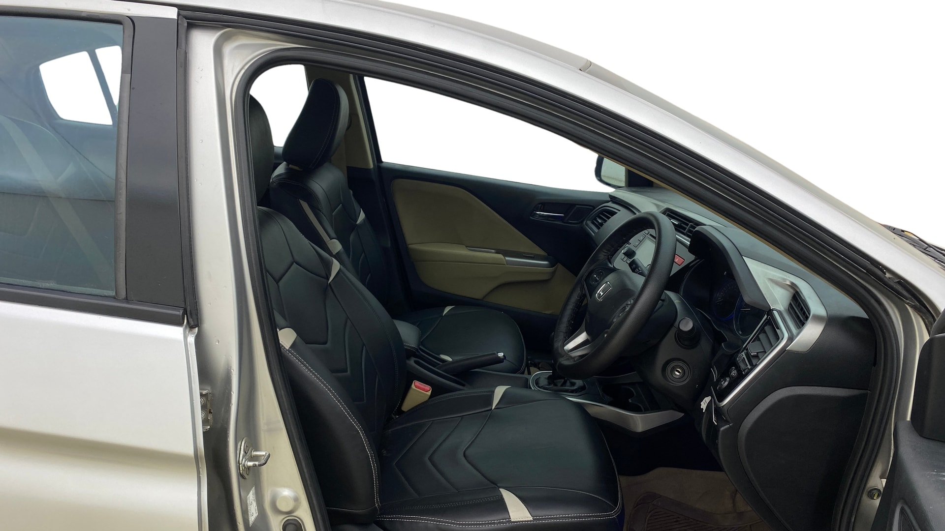 View 2015 Honda City ZX MT Diesel Anniversary Edition Image 27 Used 2015 Honda City ZX MT Diesel Anniversary Edition Image 27