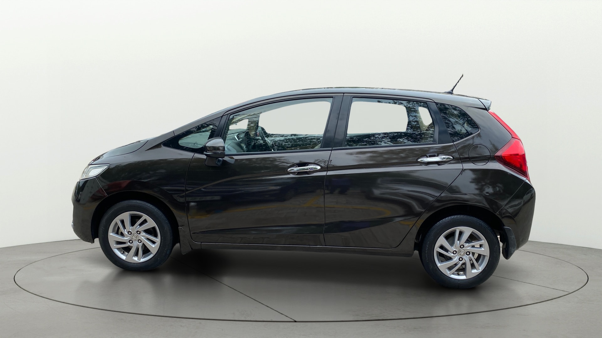 View 2019 Honda Jazz E MT Diesel Image 28 Used 2019 Honda Jazz E MT Diesel Image 28