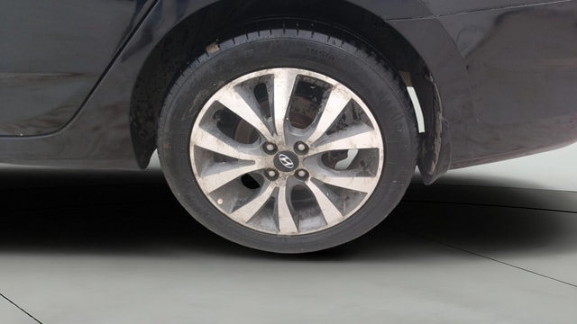 View Hyundai Fluidic Verna Image 7 Used Hyundai Fluidic Verna Image 7