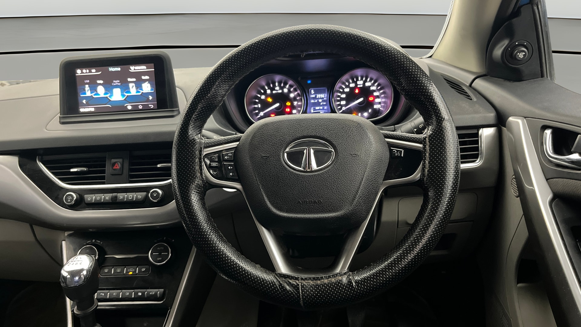 View 2018 Tata Nexon Revotron XE Image 12 Used 2018 Tata Nexon Revotron XE Image 12
