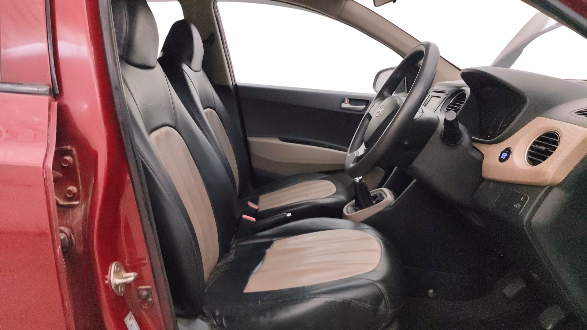 View 2014 Hyundai Grand i10 Sportz 1.2 Kappa Image 25 Used 2014 Hyundai Grand i10 Sportz 1.2 Kappa Image 25