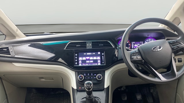 View Mahindra Marazzo Image 19 Used Mahindra Marazzo Image 19