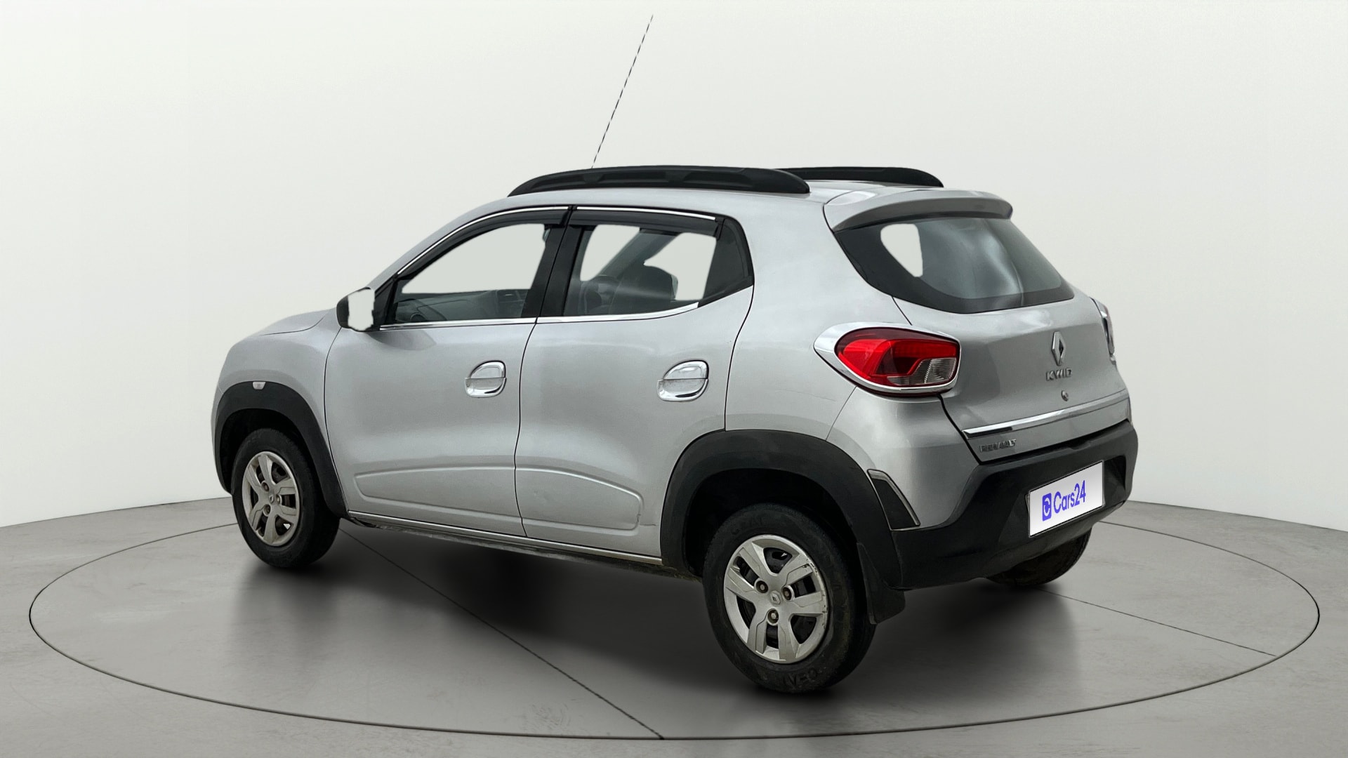 View 2018 Renault Kwid RXL 1.0 BS IV Image 2 Used 2018 Renault Kwid RXL 1.0 BS IV Image 2