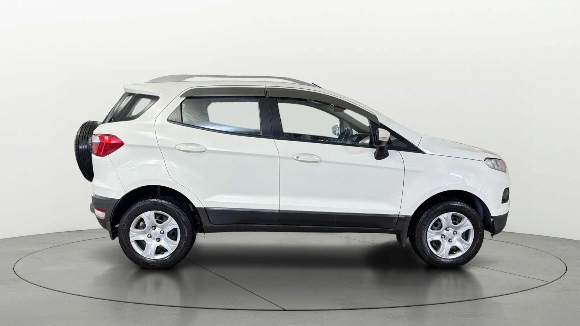 View 2017 Ford EcoSport 1.5 TDCi Diesel Ambiente BS IV Image 8 Used 2017 Ford EcoSport 1.5 TDCi Diesel Ambiente BS IV Image 8