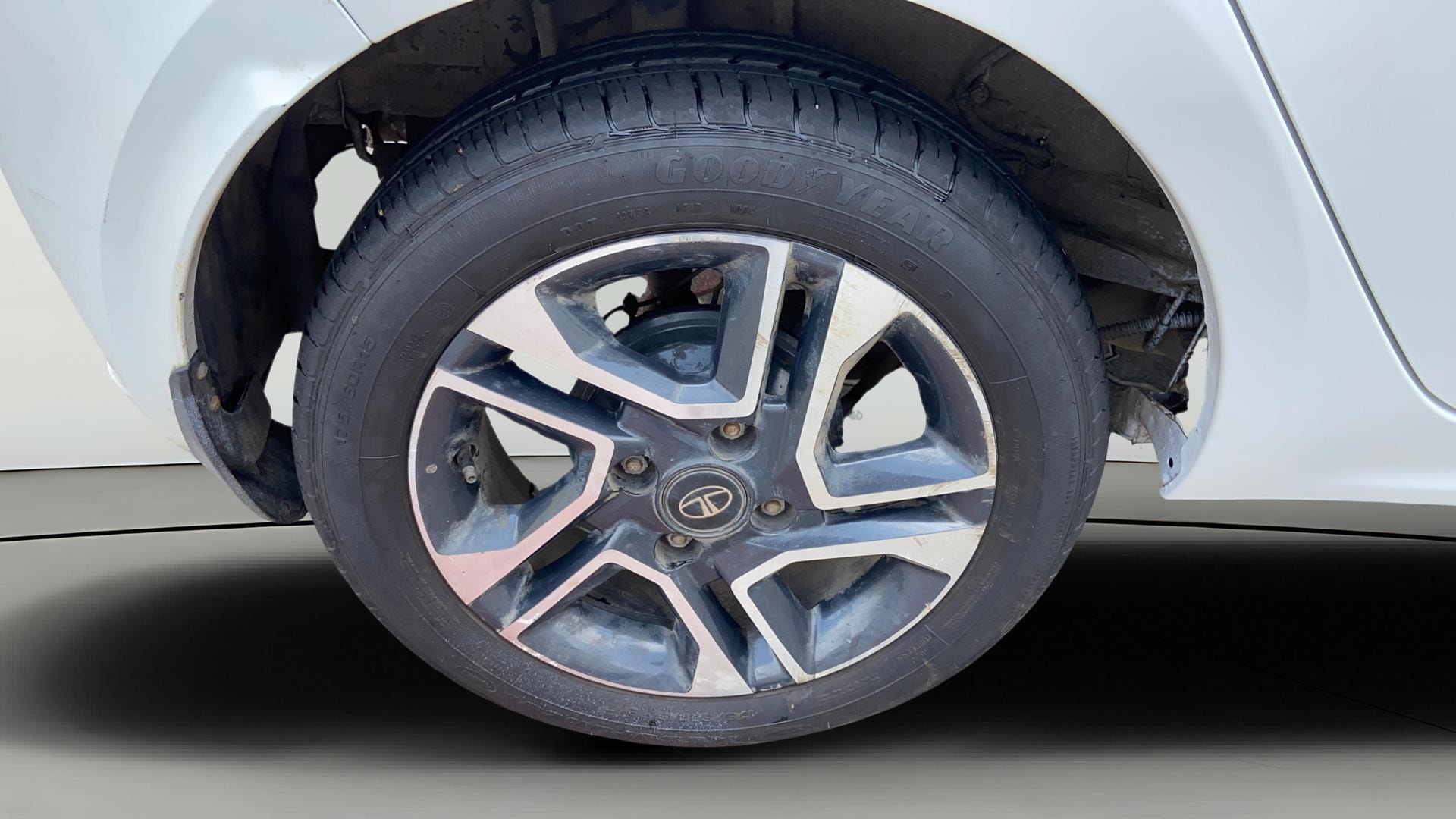 View 2021 Tata Tiago Revotorq XB Image 24 Used 2021 Tata Tiago Revotorq XB Image 24