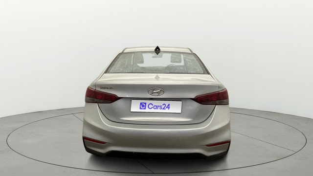 View Hyundai Verna Image 39 Used Hyundai Verna Image 39