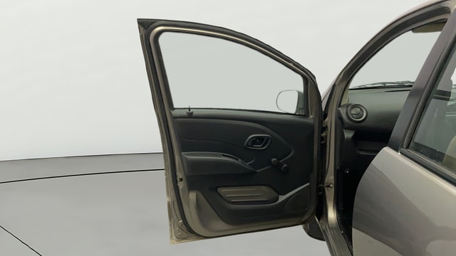 View Datsun Redi GO Image 35 Used Datsun Redi GO Image 35