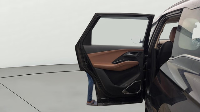 View MG Hector Plus Image 16 Used MG Hector Plus Image 16