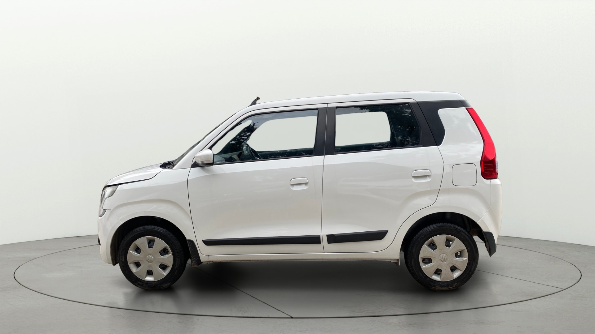 View 2019 Maruti Suzuki 1000 Base Variant Image 5 Used 2019 Maruti Suzuki 1000 Base Variant Image 5