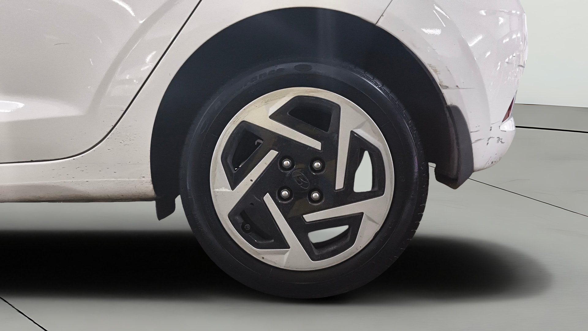 View 2025 Hyundai Grand i10 Nios Sportz Petrol AMT Image 8 Used 2025 Hyundai Grand i10 Nios Sportz Petrol AMT Image 8