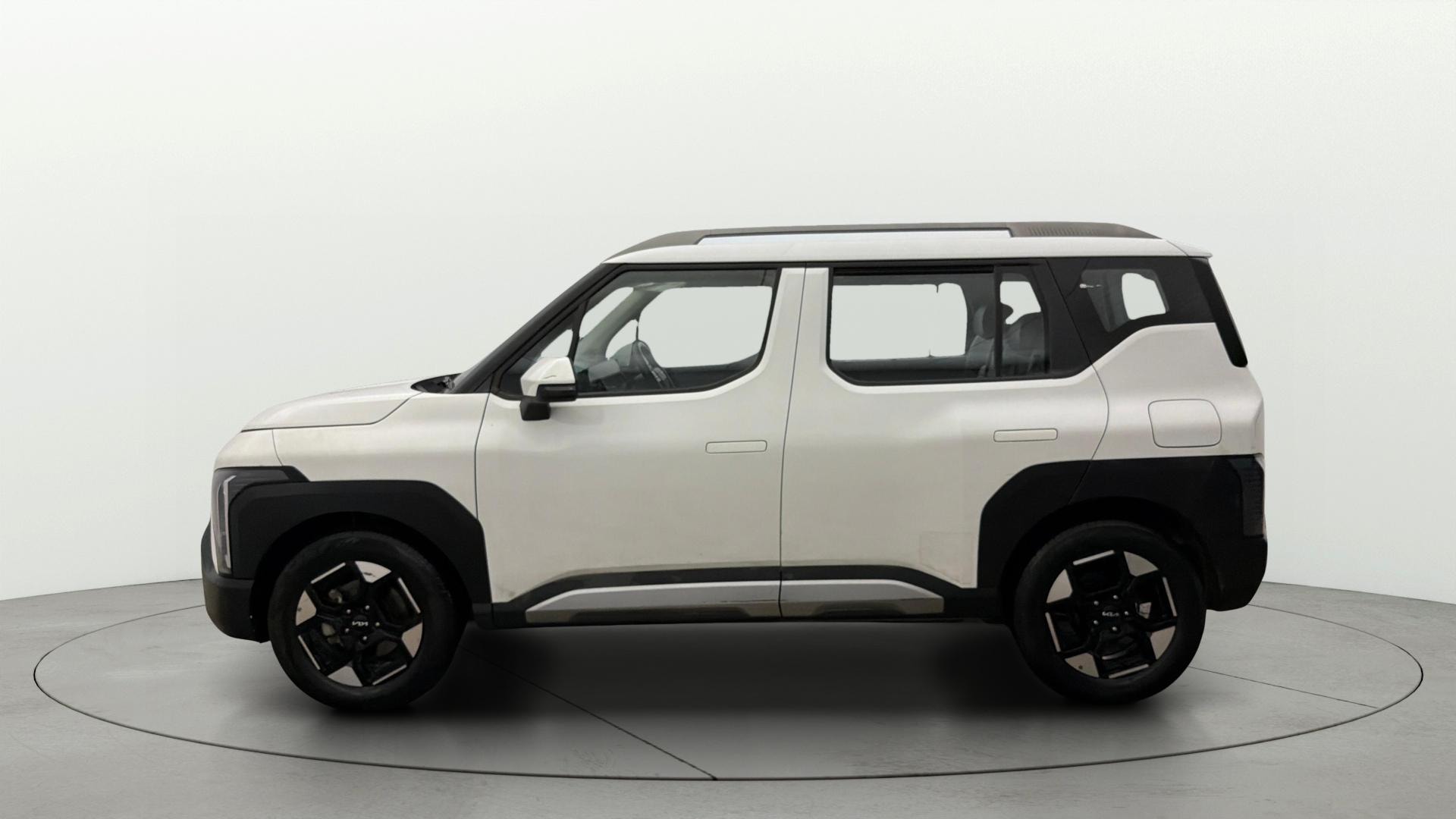 View 2025 Kia Syros HTK Plus MT Diesel Image 6 Used 2025 Kia Syros HTK Plus MT Diesel Image 6