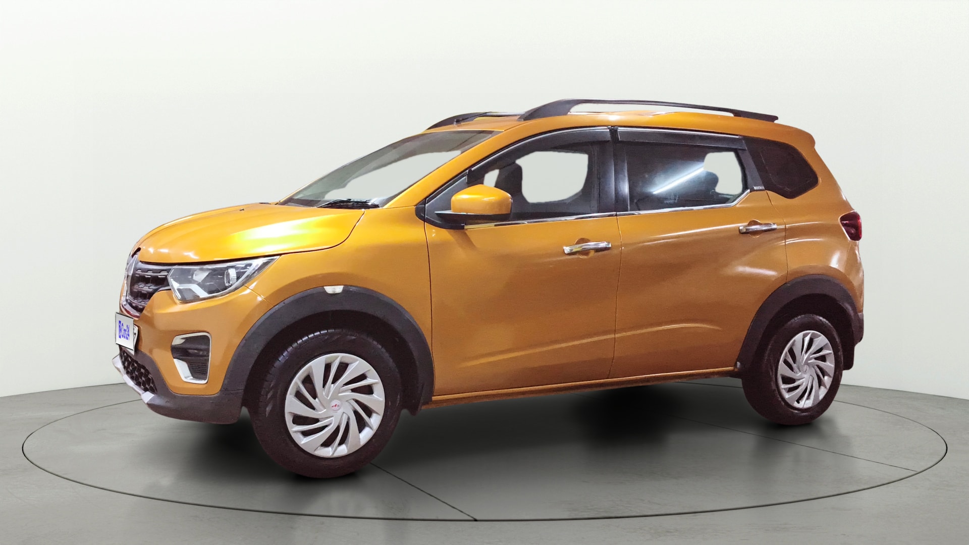 View 2020 Renault Triber RXZ Image 37 Used 2020 Renault Triber RXZ Image 37