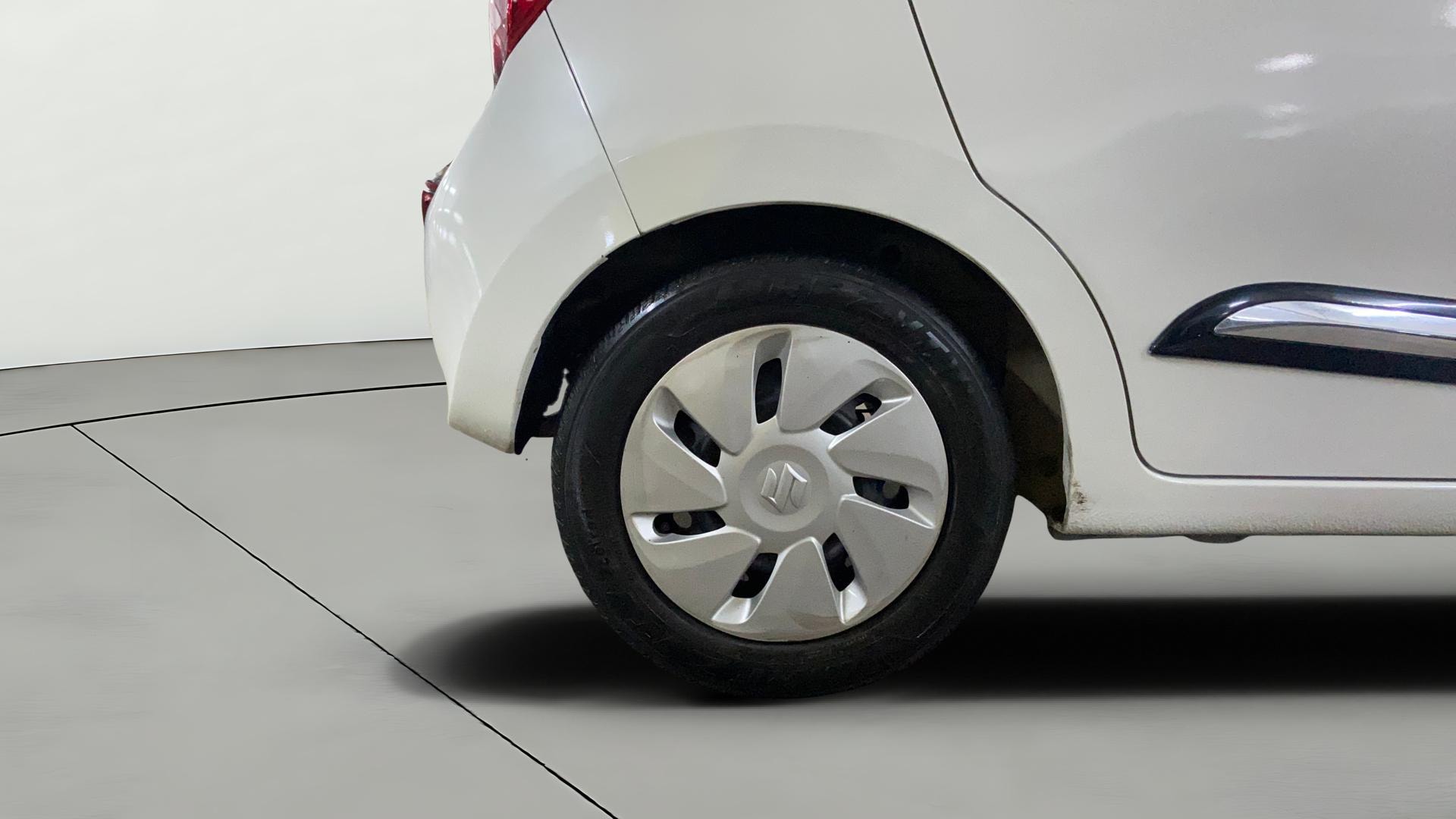 View 2019 Maruti Suzuki 1000 Base Variant Image 31 Used 2019 Maruti Suzuki 1000 Base Variant Image 31