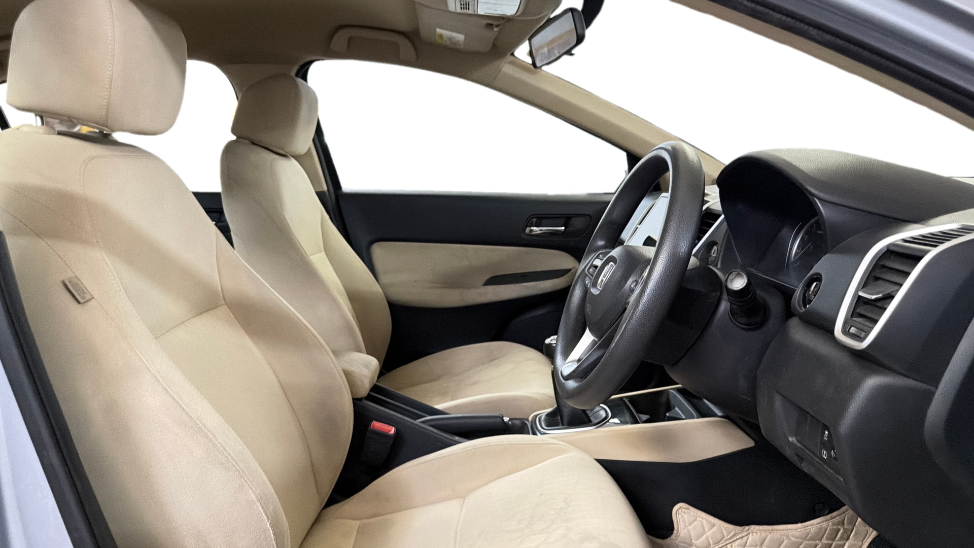 View 2020 Honda City ZX MT Diesel Anniversary Edition Image 18 Used 2020 Honda City ZX MT Diesel Anniversary Edition Image 18