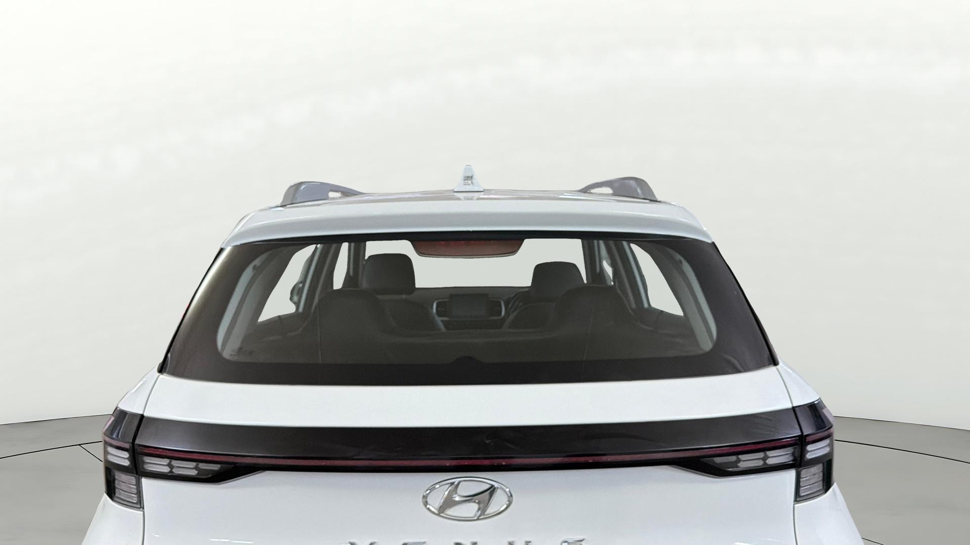 View 2022 Hyundai Venue S Plus 1.5 Diesel MT Image 4 Used 2022 Hyundai Venue S Plus 1.5 Diesel MT Image 4