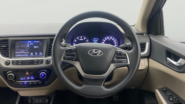 View Hyundai Verna Image 21 Used Hyundai Verna Image 21