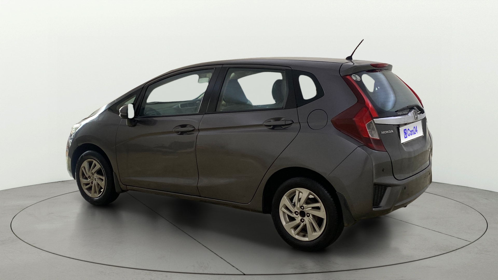 View 2017 Honda Jazz E MT Diesel Image 2 Used 2017 Honda Jazz E MT Diesel Image 2