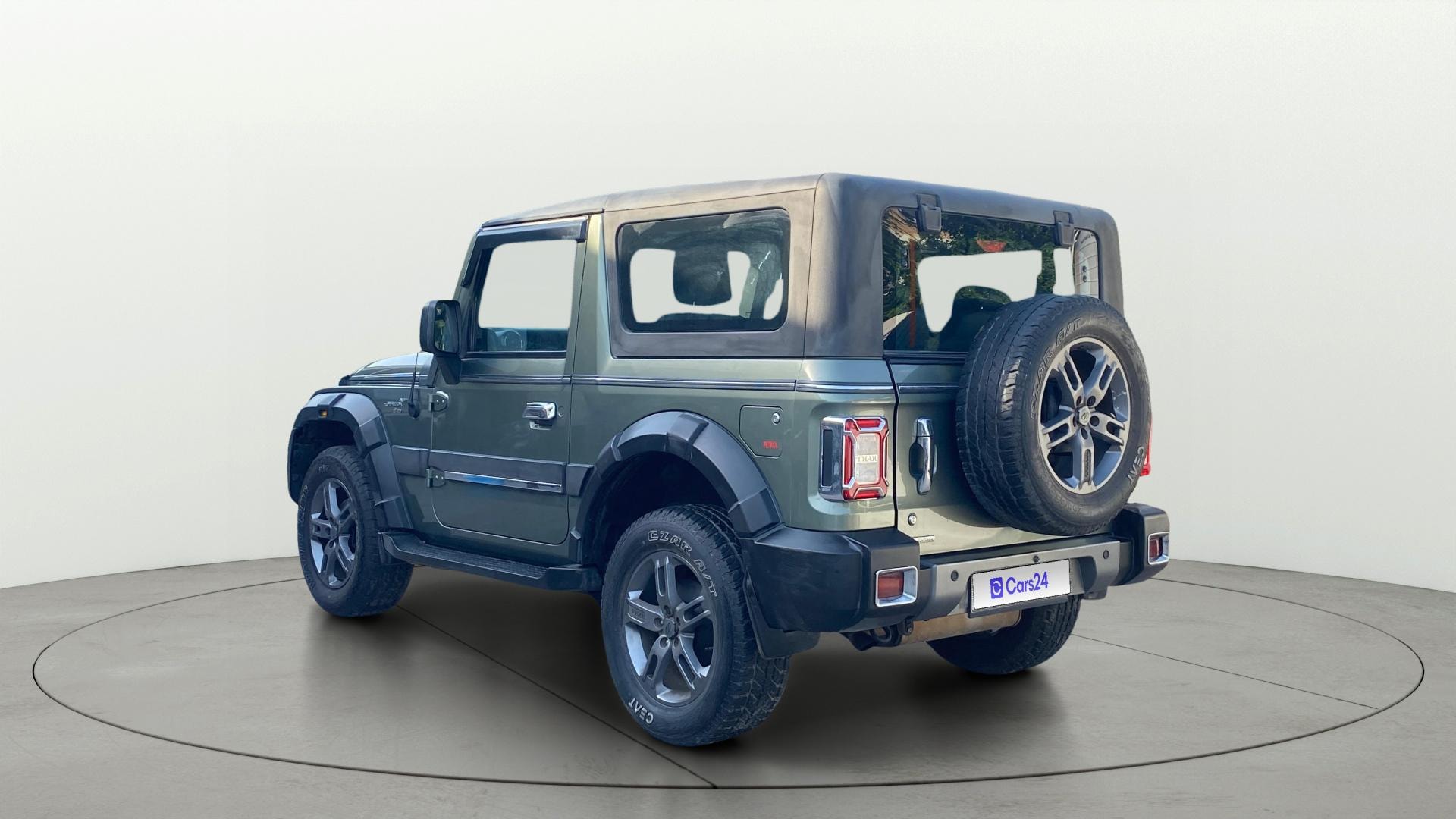 View 2021 Mahindra Thar AX Standard Manual Soft Top 6 Seater Image 2 Used 2021 Mahindra Thar AX Standard Manual Soft Top 6 Seater Image 2